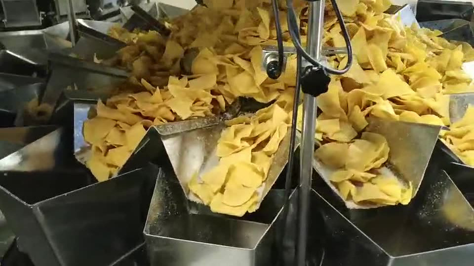 Automatic Vertical Bag Packing Machine Multihead For Grain Nut Puff Chip